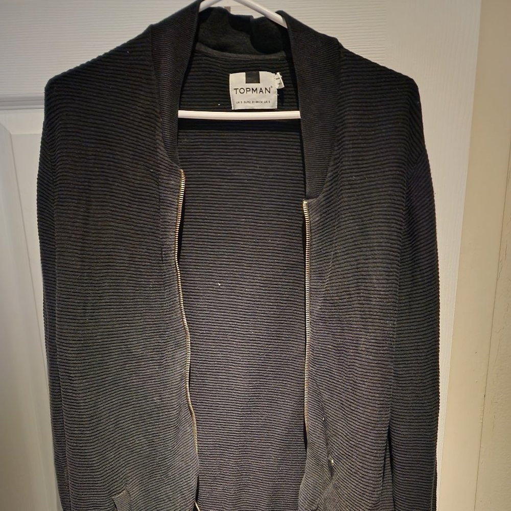 Black zip vest -  small